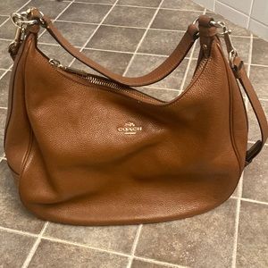 Coach pebbled Leather